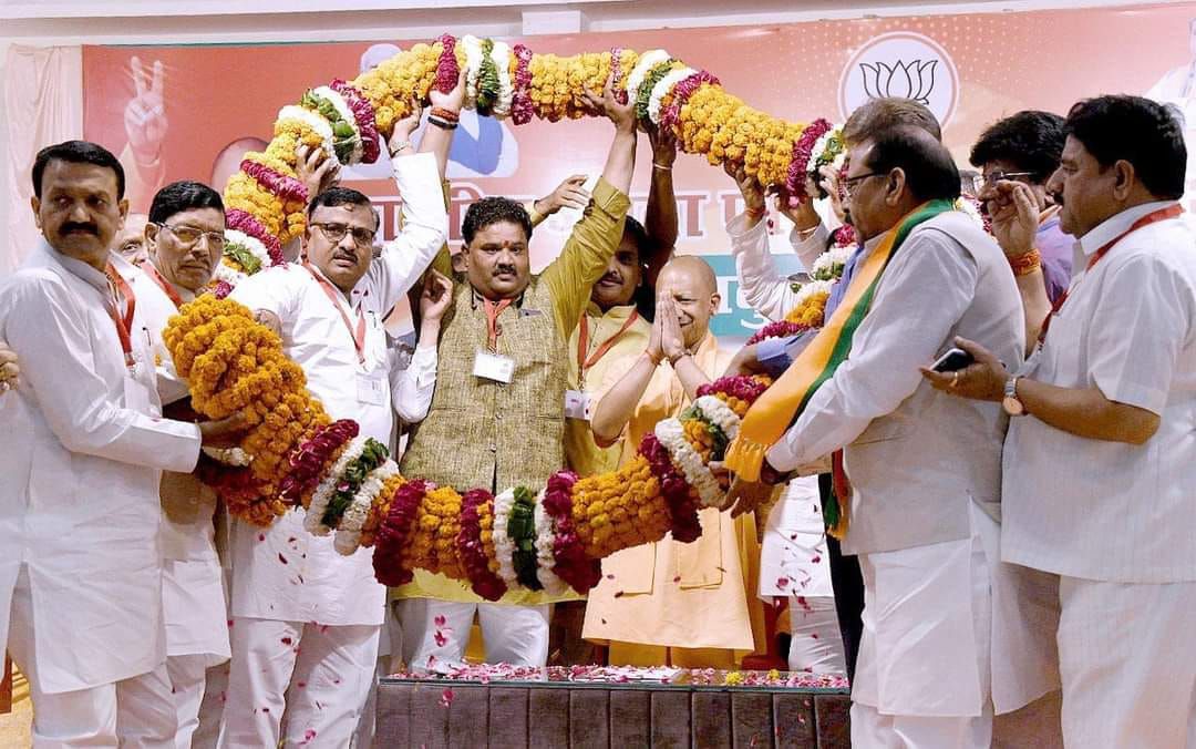 -प्रदेश मंत्री डी.पी भारती जी ने बताया कि हाथरस अग्रवाल सेवा सदन में आयोजित "प्रबुद्ध वर्ग सम्मेलन" 