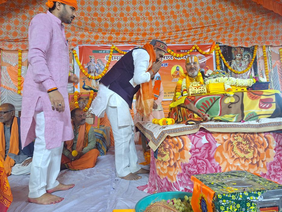 -भारतीय जनता पार्टी, चंदौली  के संकल्पित एवं जुझारू नेता सूर्यमुनि तिवारी  जी ग्राम सभा मिश्रपूरा चक