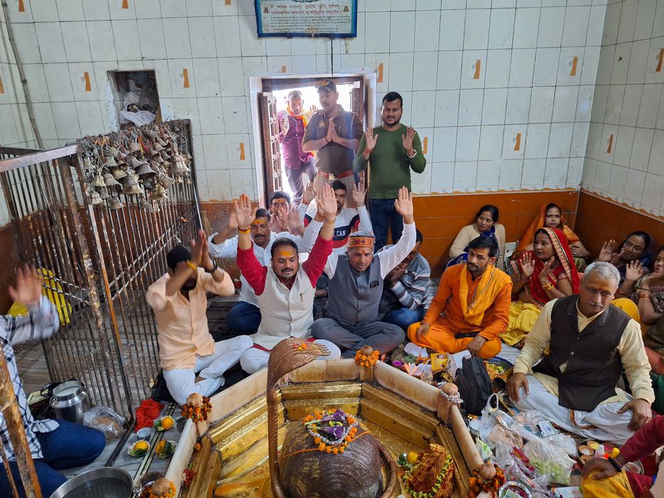 -चंदौली, उत्तर प्रदेश के जनसेवक सूर्यमुनि तिवारी जी ने बताया कि आज विधानसभा सकलडीहा क्षेत्र के ग्राम