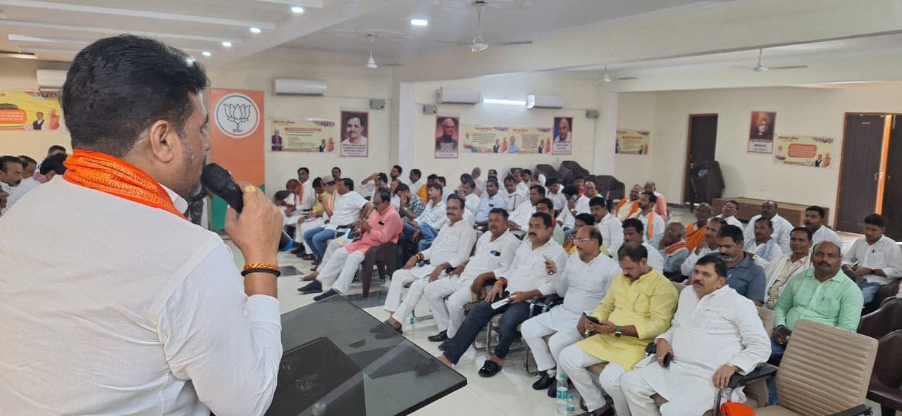 -पूर्व विधानसभा प्रत्याशी भारतीय जनता पार्टी के नेता सूर्यमुनि जी ने बताया कि जनपद मुख्यालय चंदौली स