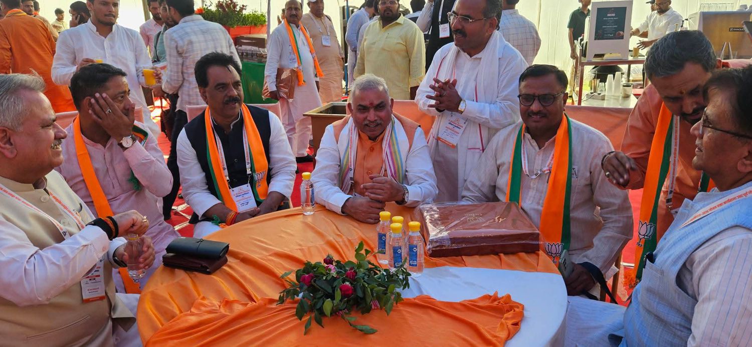 -लखनऊ स्थित एसआर ग्रुप इंस्टीट्यूट में आयोजित पंडित दीनदयाल उपाध्याय प्रशिक्षण महाअभियान के अंतर्गत 