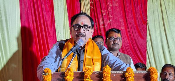 -चंदौली के जनसेवक सूर्यमुनि तिवारी जी ने बताया कि विधानसभा सकलडीहा के ग्राम सोनहुला चहनिया में विश्व