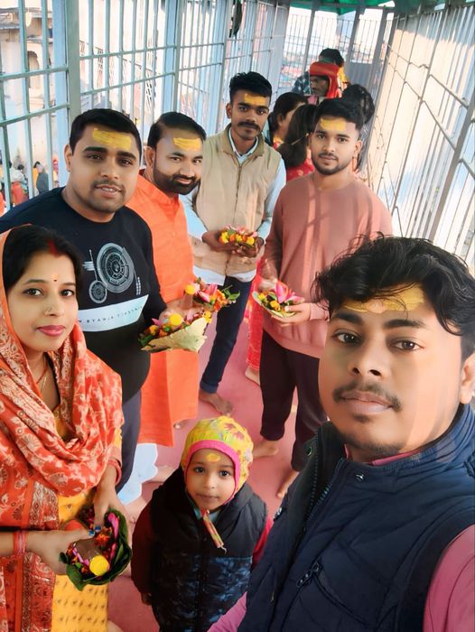 -आज झारखंड के देवघर स्थित प्रसिद्ध बाबा बैद्यनाथ धाम में सचिन राम जी ने बाबा भोलेनाथ के दरबार में वि