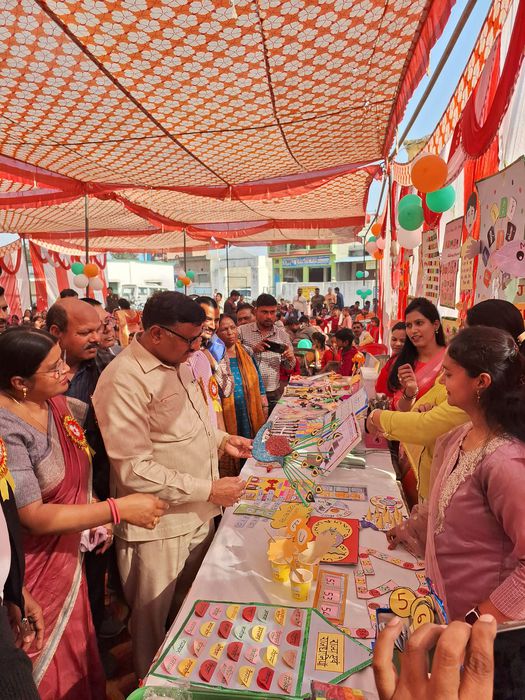 -प्रदेश मंत्री डी.पी भारती जी ने बताया कि बदायूं- खण्ड शिक्षा अधिकारी कार्यालय, अंबियापुर में आयोजित