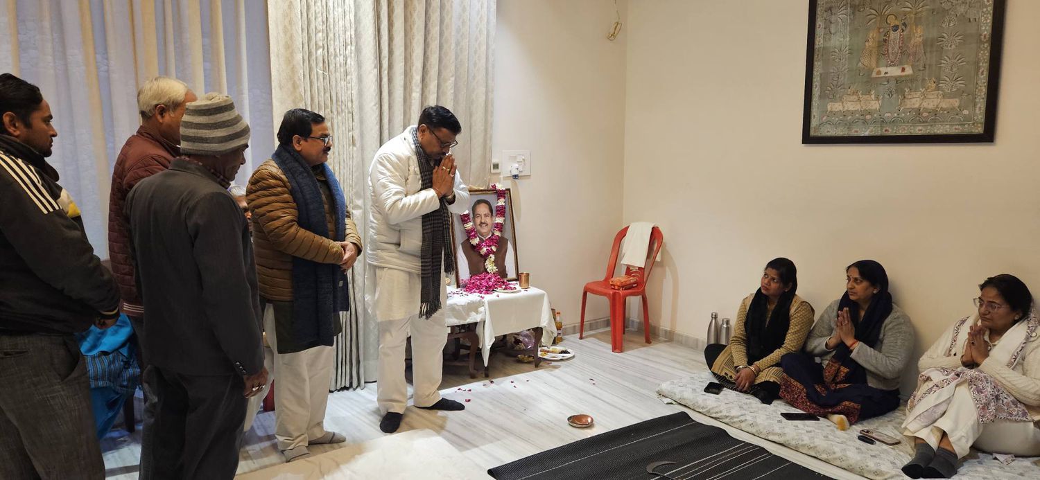 -फरीदपुर (बरेली) के अत्यंत लोकप्रिय एवं जनसेवक के रूप में पहचाने जाने वाले माननीय विधायक प्रो. श्याम