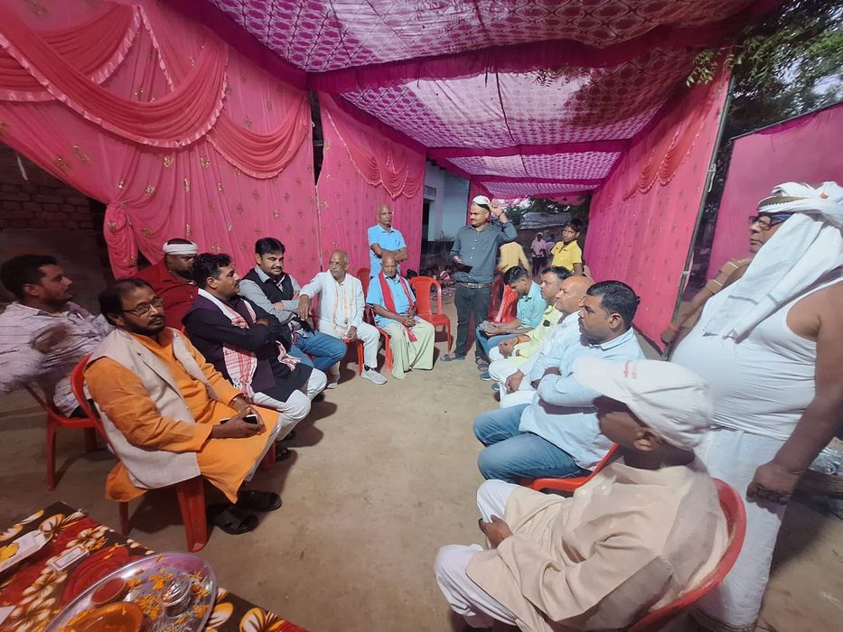 -पूर्व विधानसभा प्रत्याशी भारतीय जनता पार्टी के नेता सूर्यमुनि तिवारी जी ने बताया कि आज जनपद चंदौली 