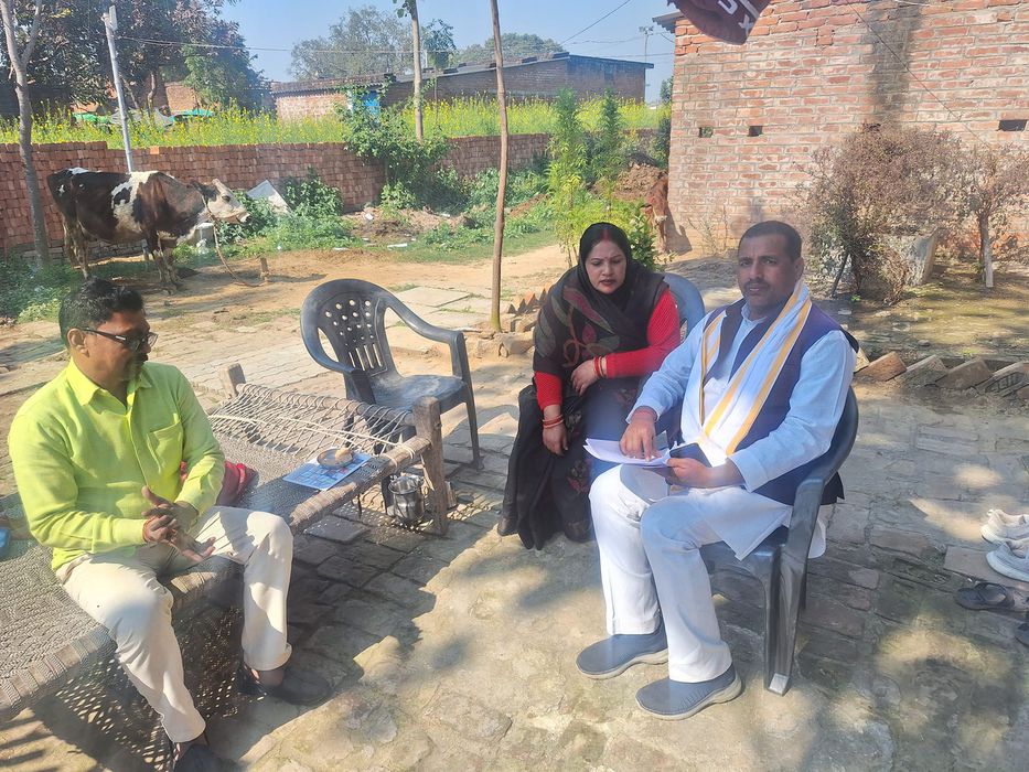 -चंदौली के जनसेवक सूर्यमुनि तिवारी  जी ने बताया कि विगत दिवस विधानसभा पंडित दीनदयाल उपाध्याय नगर (मु
