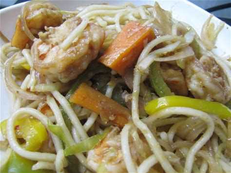 Shrimp Hakka Noodles