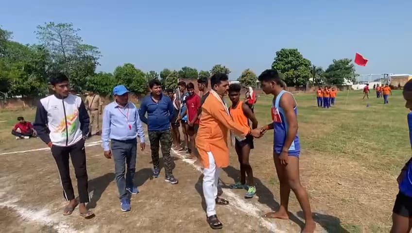 -पूर्व विधानसभा प्रत्याशी भारतीय जनता पार्टी के नेता सूर्यमुनि तिवारी जी ने बताया कि वे यूनिवर्सल पब