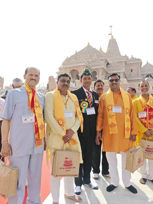-अयोध्या धाम स्थित भगवान श्री राम जन्मभूमि मंदिर में “श्री राम यंत्र” की प्रतिष्ठापना के पावन अवसर प