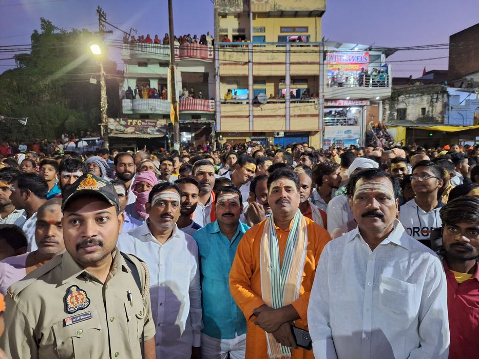 -पूर्व विधानसभा प्रत्याशी भारतीय जनता पार्टी के नेता सूर्यमुनि जी ने बताया कि वे विश्व प्रसिद्ध रामन