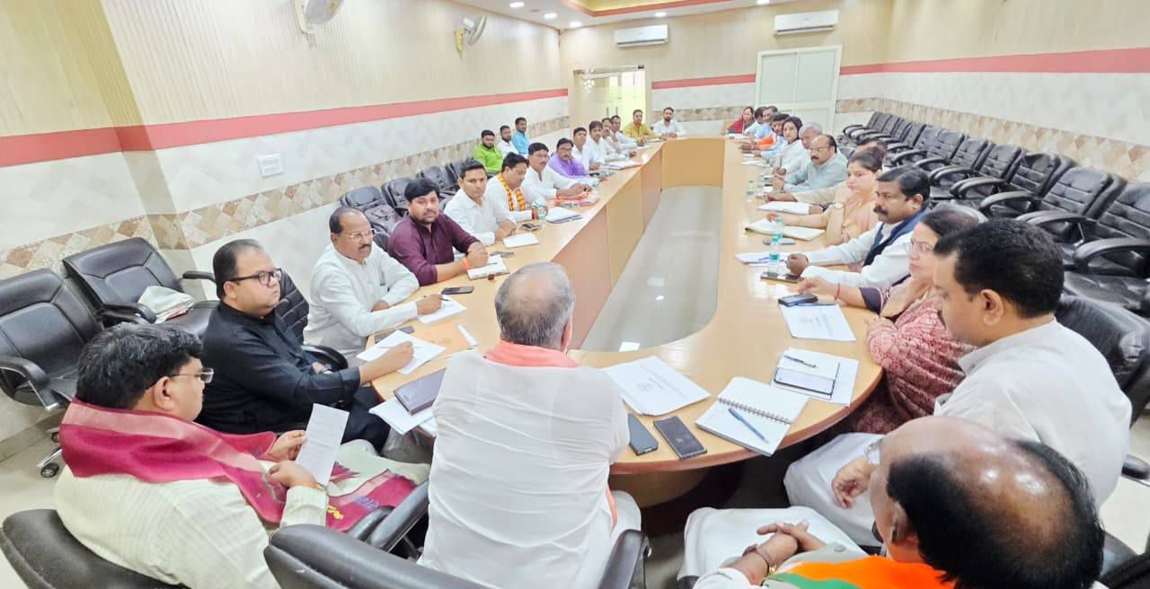 -प्रदेश मंत्री डी.पी भारती जी ने बताया कि लखनऊ भाजपा प्रदेश कार्यालय पर आयोजित "डॉ. अम्बेडकर सर्कल स