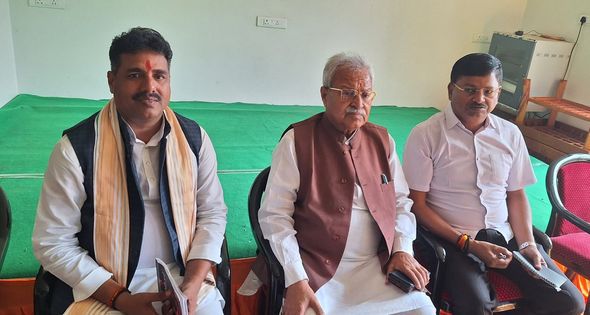 -पूर्व विधानसभा प्रत्याशी भारतीय जनता पार्टी के नेता सूर्यमुनि तिवारी जी ने बताया कि शिवलोक होटल सतन