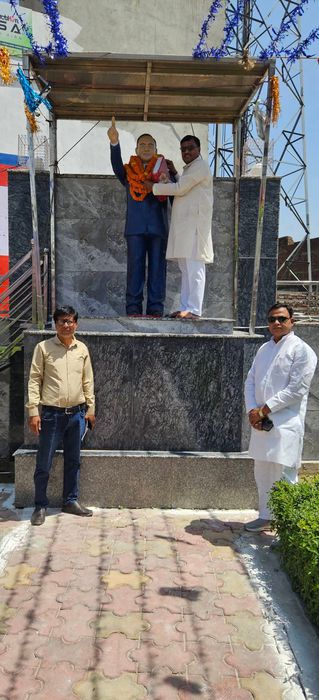 -बदायूं में स्थित बाबा साहेब डॉ. आंबेडकर पार्क में आयोजित कार्यक्रम में डी.पी. भारती शामिल हुए और भा