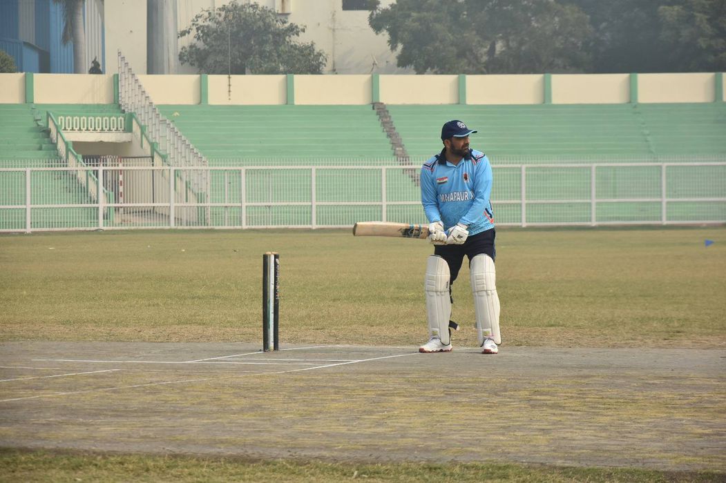 -लखनऊ नगर निगम द्वारा आयोजित क्रिकेट टूर्नामेंट में आज एक रोमांचक मुकाबला देखने को मिला, जिसमें नगर