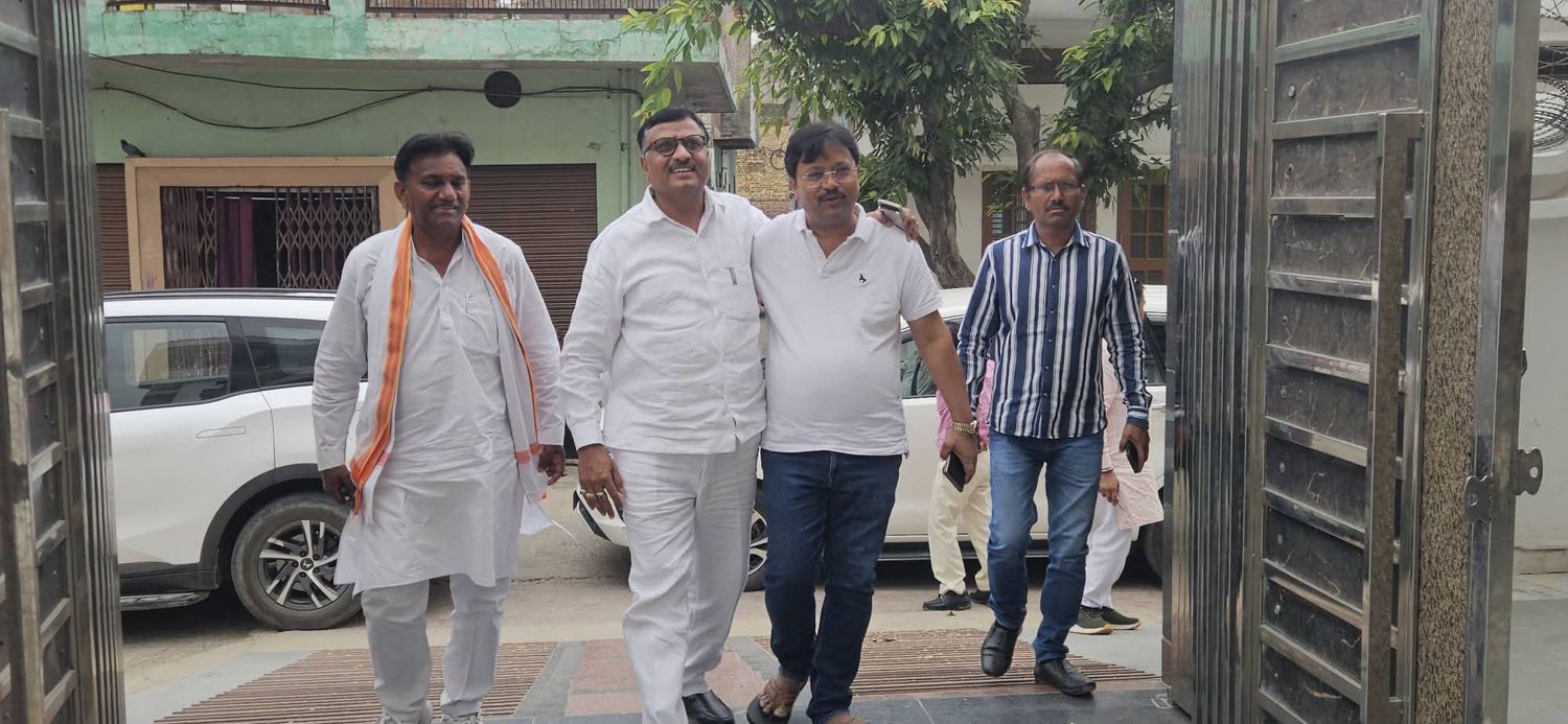 -पुरदिलनगर नगर पंचायत के माननीय चेयरमैन श्री हर्ष कांत कुशवाहा जी के आवास पर डीपी भारती की आत्मीय भे