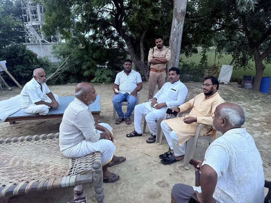 -पूर्व विधानसभा प्रत्याशी सकलडीहा के राजनेता सूर्यमुनि तिवारी जी ने बताया कि आज विधानसभा मुगलसराय (प