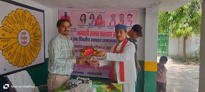 आयोजित नि:शुल्क स्वास्थय शिविर में 350 युवा बच्चों का किया गया स्वास्थ्य परीक्षण