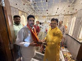 सकलडीहा विधानसभा के भिन्न-भिन्न गाँव में आयोजित भंडारे में सूर्यमुनि तिवारी जी हुए शामिल