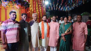 सचिन राम- नवलपुर मिश्रौलिया गाँव निवासी भाजपा के वरिष्ठ नेता सीताराम ठाकुर जी के पोती के शादी समारोह  में हुए शामिल
