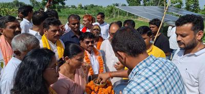 सूर्यमुनी तिवारी- 'मेरी माटी, मेरा देश' अभियान के अंतर्गत निकाली गयी कलश यात्रा में हुए शामिल