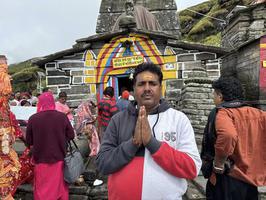 उत्तराखंड स्थित कई प्रसिद्ध धामों का सूर्यमुनि तिवारी जी ने प्राप्त किये दर्शन