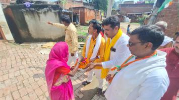 सूर्यमुनी तिवारी- 'मेरी माटी, मेरा देश' अभियान के अंतर्गत निकाली गयी कलश यात्रा में हुए शामिल