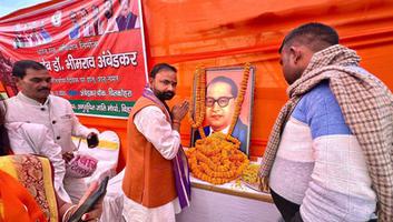 सचिन राम- महापरिनिर्वाण दिवस पर बाबासाहेब डॉ. भीमराव अंबेडकर जी को दी श्रद्धांजलि