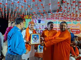 सम्मेलन में भाजपा कार्यकर्ताओं को लोकसभा चुनावों में बढ़ चढ़कर भाग लेने के लिए सूर्यमुनि तिवारी जी ने दिया उपदेश