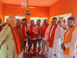 “लहर नहीं ललकार है, फिर एक बार भाजपा सरकार है” इस नारें के साथ गाँव-गाँव में अधिक से अधिक मतदान के लिए की अपील