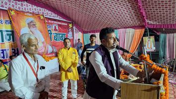सूर्यमुनि तिवारी- रामकिंकर दास जी के पुण्यतिथि के अवसर पर आयोजित श्रीराम कथा में हुए शामिल