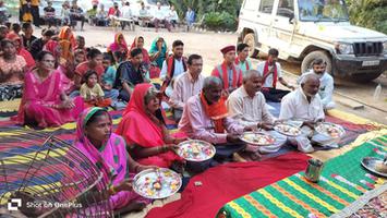 कोई भी मनुष्य जीवन में धर्म मार्ग पर तब तक आगे नहीं बढ़ सकता जब तक उसे सद्गुरु की प्राप्ति नहीं हो जाती