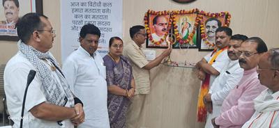 श्रद्धेय डॉ. श्यामा प्रसाद मुखर्जी जी की पुण्यतिथि पर प्रदेश मंत्री डी.पी भारती जी ने सभी गणमान्य जनों को किया संबोधित