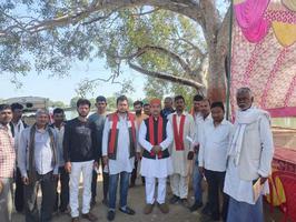 गुलाबचंद्र कुशवाहा- समाजसेवी के नेतृत्व में भरखरी  गाँव में आयोजित किया गया कार्यक्रम