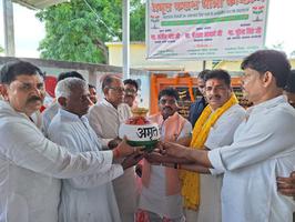 सूर्यमुनी तिवारी- 'मेरी माटी, मेरा देश' अभियान के अंतर्गत निकाली गयी कलश यात्रा में हुए शामिल