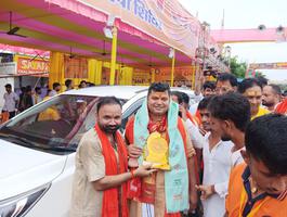 कांवरिया सेवा शिविर में सचिन राम जी उपस्थित होकर श्रद्धालुओं की किए सेवा