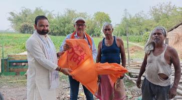 सचिन राम- मुरौल मंडल में आगामी रामनवमी को लेकर किया ध्वज वितरण