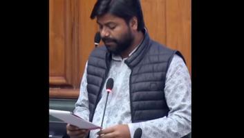 डॉ. संदीप सौरभ- सांख्यिकी स्वयंसेवकों की सेवा समाप्ति पर सवाल, रोजगार वादे पर सरकार से जवाब की मांग