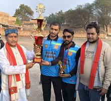 खेल के साथ संस्कार: बिलगांव क्रिकेट टूर्नामेंट के समापन समारोह में गुलाब चंद्र कुशवाहा का प्रेरक संदेश