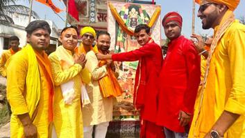 सचिन राम - गोराया में प्रभु श्रीराम की भव्य शोभायात्रा में हुए शामिल