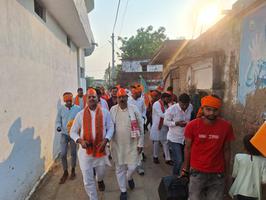 "मोदी ही एक मात्र विकल्प", के नारे के साथ ग्राम पंचायत बर्थरा खुर्द में बीजेपी के लिए वोट अपील