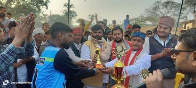 खेल के साथ संस्कार: बिलगांव क्रिकेट टूर्नामेंट के समापन समारोह में गुलाब चंद्र कुशवाहा का प्रेरक संदेश