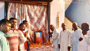 सचिन राम- भाजपा सकरा विधानसभा के सम्मानित भाजपा नेता सुनील गिरी जी के पिता जी के प्रथम पुण्यतिथि पर हुए शामिल