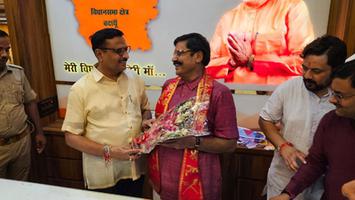 डी.पी भारती- पूर्व नगर विकास राज्य मंत्री महेश चंद्र गुप्ता जी को प्रेषित की जन्मदिन की बधाई