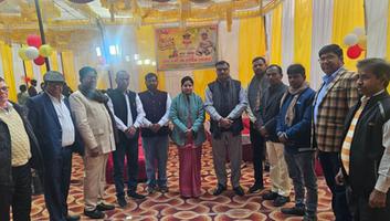 डी.पी. भारती - दातागंज में आयोजित जन्मदिन समारोह में सहभागिता कर दीं शुभकामनाएं