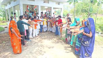 सूर्यमुनी तिवारी- 'मेरी माटी, मेरा देश' अभियान के अंतर्गत निकाली गयी कलश यात्रा में हुए शामिल
