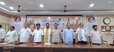 आयोजित जन्मोत्सव संगोष्ठी एवं पुरस्कार वितरण समारोह को  प्रदेश मंत्री  डी.पी भारती जी ने किया संबोधित