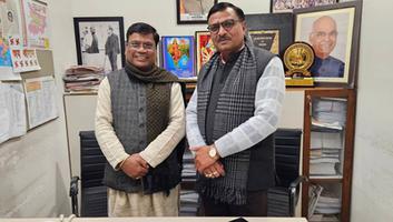डी.पी. भारती- भाजपा राष्ट्रीय कार्यालय दिल्ली में डॉ. संजय निर्मल जी से हुई आत्मीय भेंट