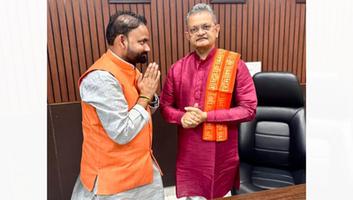 सचिन राम- प्रदेश संगठन महामंत्री श्री भीखूभाई दलसानिया जी से जन्मदिन के अवसर पर भेंटवार्ता कर प्रेषित की बधाई