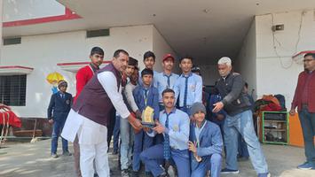 सराय पकवान में डा. बी. आर. अंबेडकर शिक्षण संस्थान एवं चैलेंजर पब्लिक स्कूल के वार्षिकोत्सव में बतौर मुख्य अतिथि के रूप में हुए शामिल